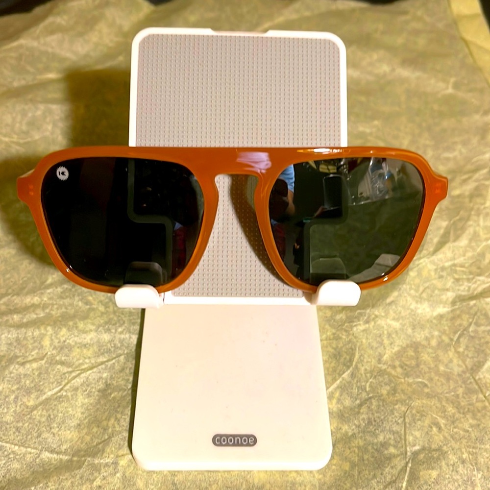 Sunglasses, new and super beautiful.